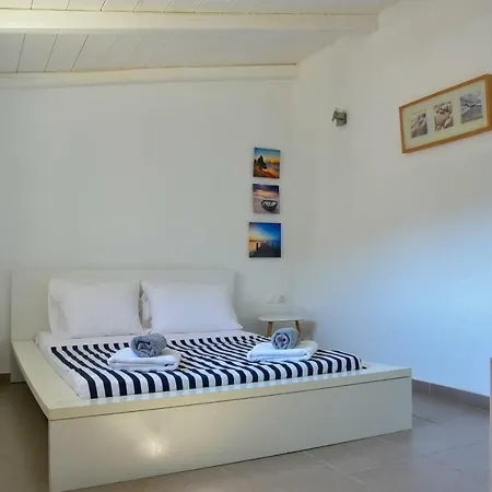 Cycladic Stone House Melissaki